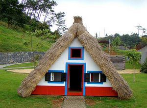 Thatch House in Santana